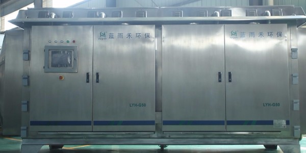 塑料加工行业中UV光解设备VS燃烧设备的对比